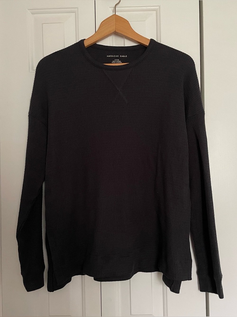 American Eagle Women's Black Waffle Knit Long Sleeve Top